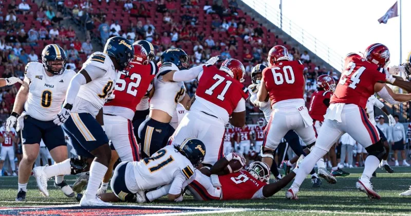 NAU football holds on to beat Utah Tech; sets up matchup with No. 1 Montana State next week