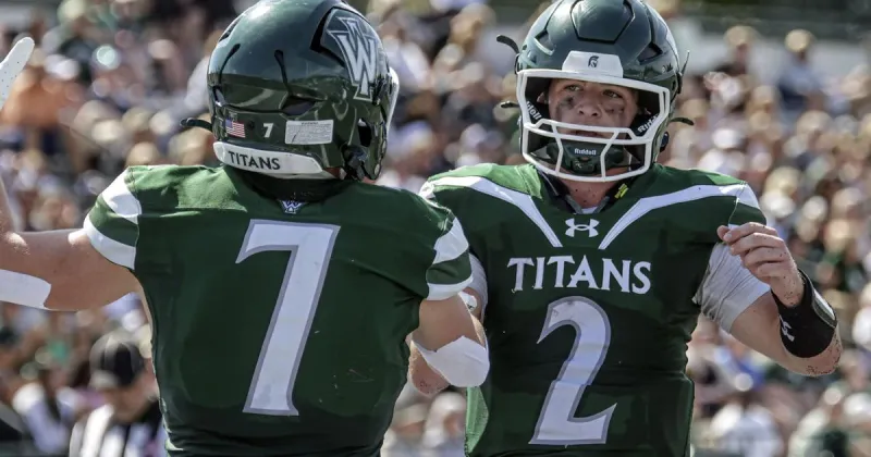 Illinois Wesleyan football home for matchup with Carthage