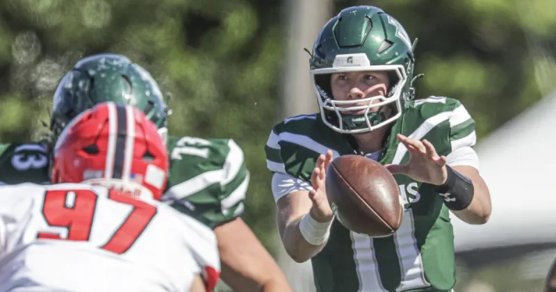 Strong second half carries Illinois Wesleyan past Carthage