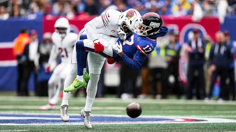 Cardinals Can't Prevent Giant Defeat In New York