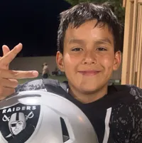 Community rallies after teen's cancer diagnosis