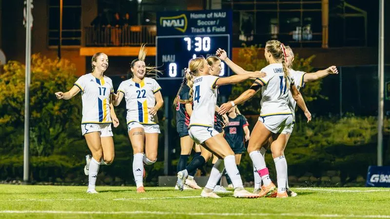Lumberjacks Edge Eagles in Big Sky Opener