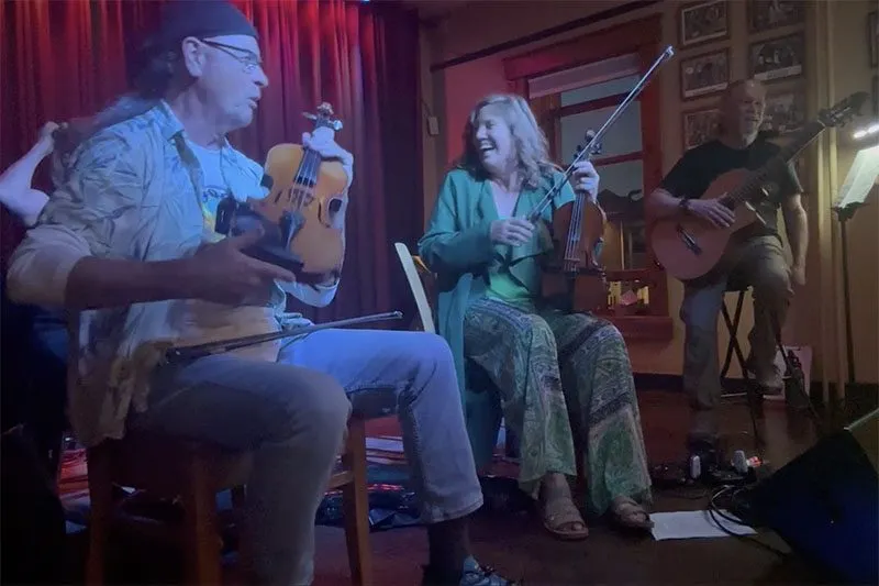 Fiddler's Dream hosts 'Harvest' concert