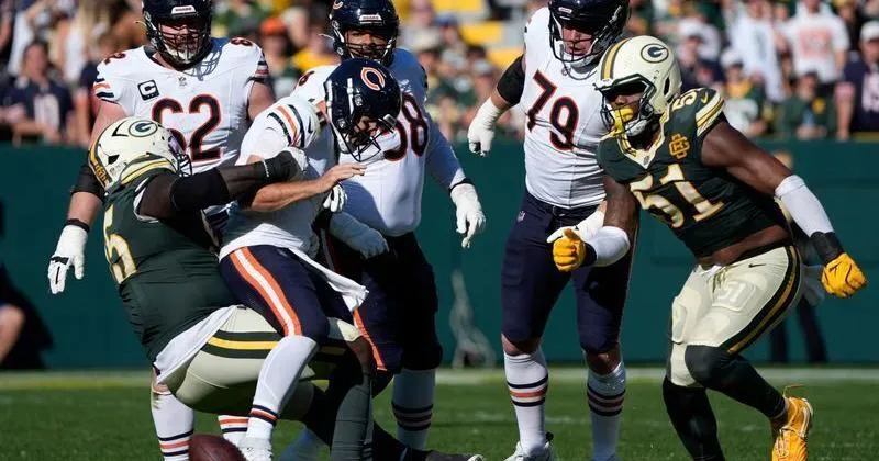 Chicago Bears bench Tyson Bagent for Case Keenum - and both QBs contribute to 5-turnover day at Lambeau Field