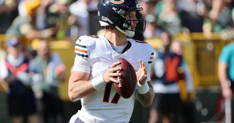 Ben Johnson says Chicago Bears are 'still working through' who will start at QB in Week 6