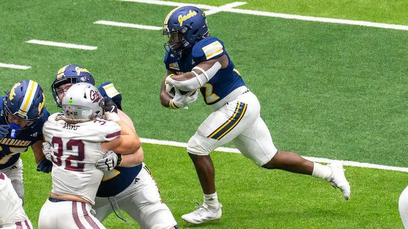 No. 8/10 Northern Arizona Hosts Portland State for Homecoming