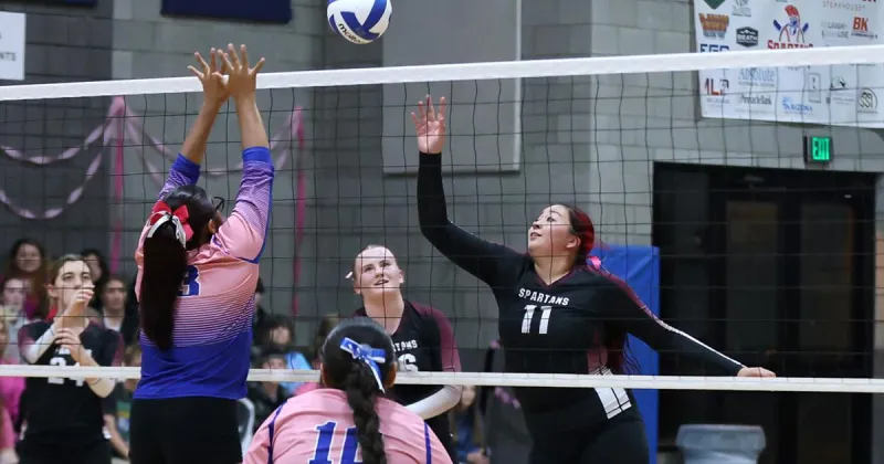 Northland Prep volleyball closes comeback for Clark on solo senior night