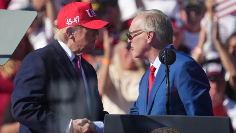 President Trump stumps for Biggs in Arizona