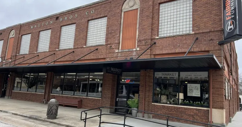 Store-closing sale underway at Fairbury Furniture