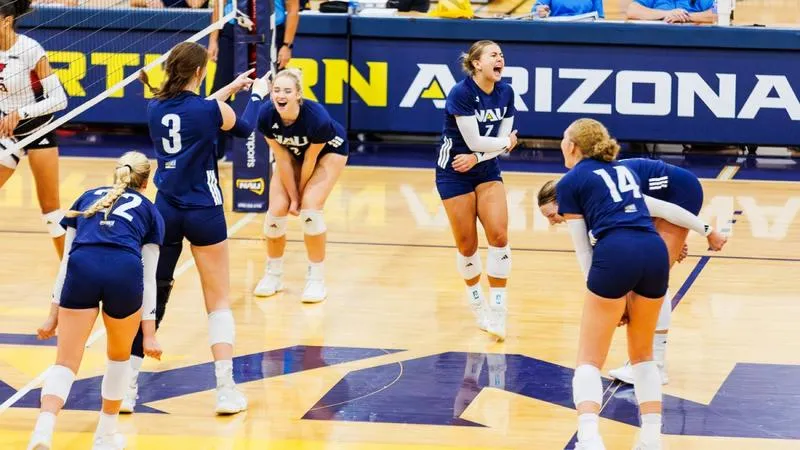 Lumberjacks Earn Five-Set Win Over Eastern Washington
