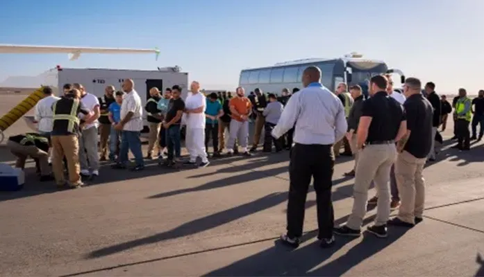 DHS Secretary Mullin Oversees Deportation Flights Out of Arizona