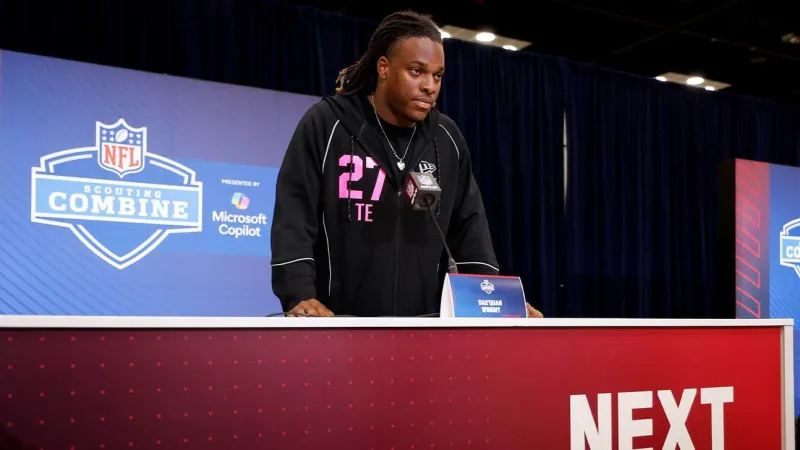 Lane Kiffin Defends Recruiting Browns TE Dae'Quan Wright Following Court Injunction