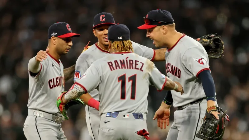 Guardians Spoil White Sox Party, Stay Alive With ALDS Game 3 Win