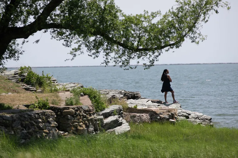 Record-low temperatures in Connecticut Tuesday morning ahead of 90-degree days later this week