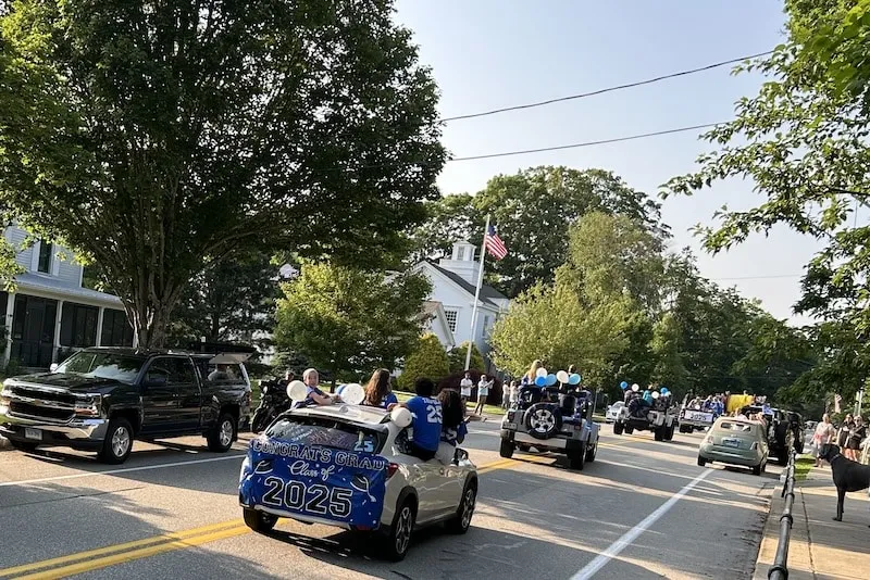Lyme-Old Lyme High School Seniors to Celebrate Upcoming Graduation with Car Parade, June 10