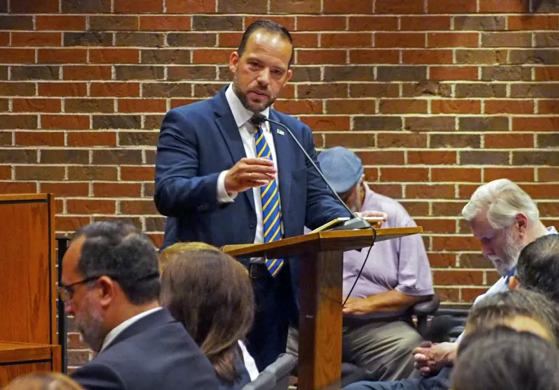 CT lawmaker criticized on Facebook for parking in fire lane