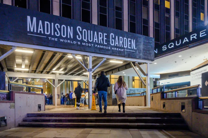 Connecticut father died after fall at Madison Square Garden during anniversary celebration