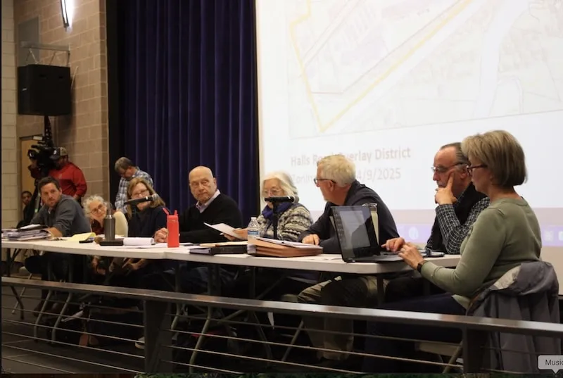 Old Lyme Selectmen to Decide Between Six-Year Zoning Alternate and Former First Selectwoman for Commission Seat