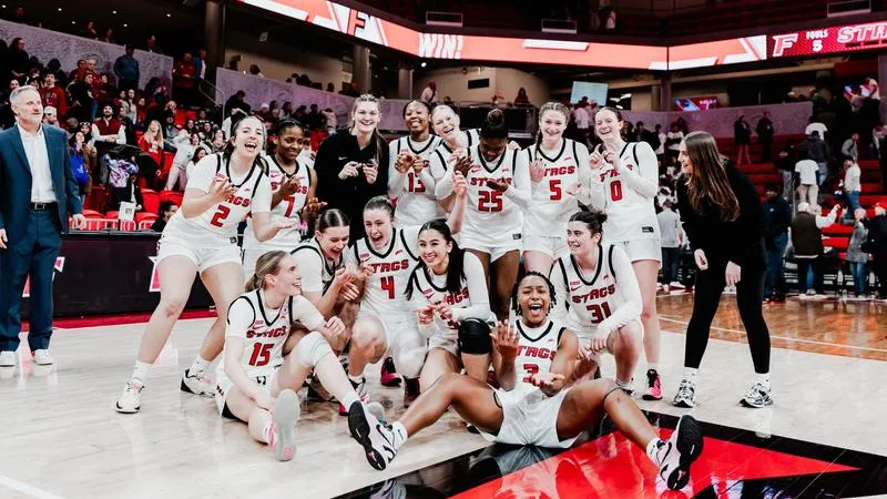 Women's Basketball Earns WBCA Team Academic Award