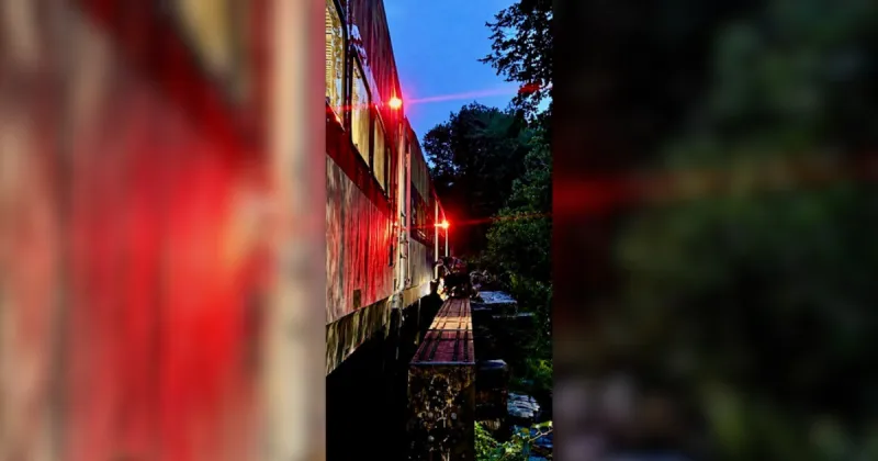 Teen killed after being hit by Metro-North train in Norwalk, Connecticut, police say