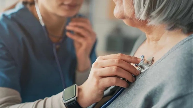 How age shapes treatment decisions in chronic coronary disease