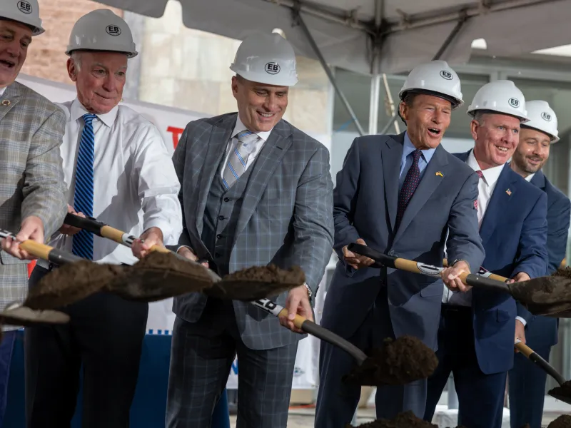 Electric Boat cheers move into new campus at former Crystal Mall