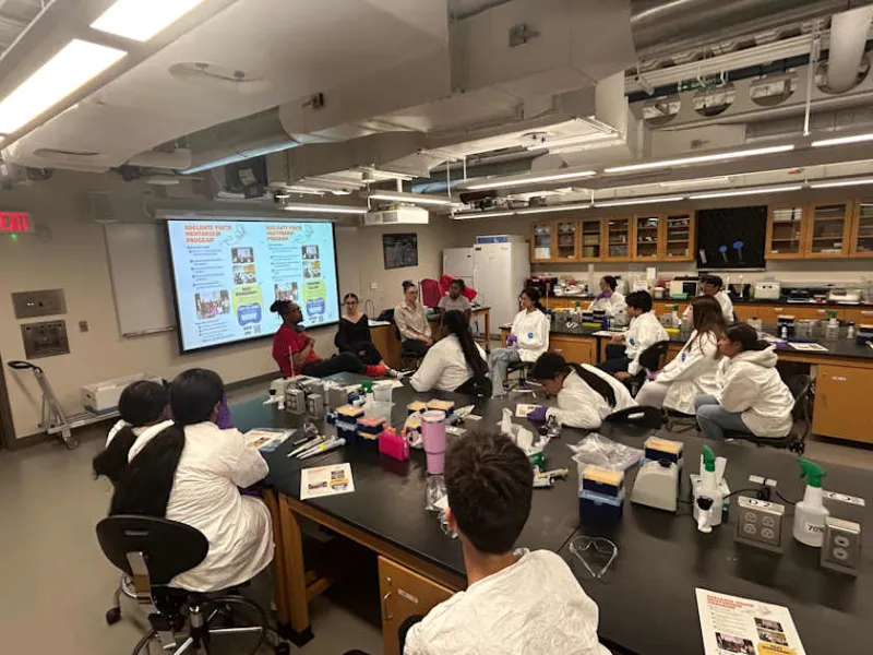 Local high school students explore cancer biology at Yale