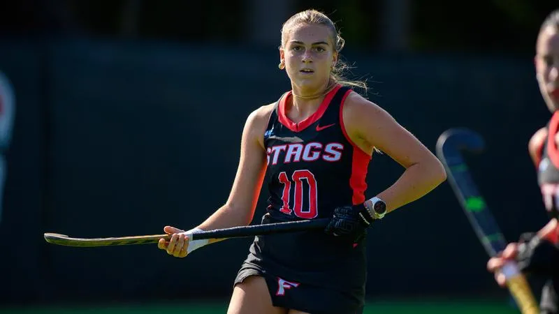 Field Hockey Edged By #18 Yale