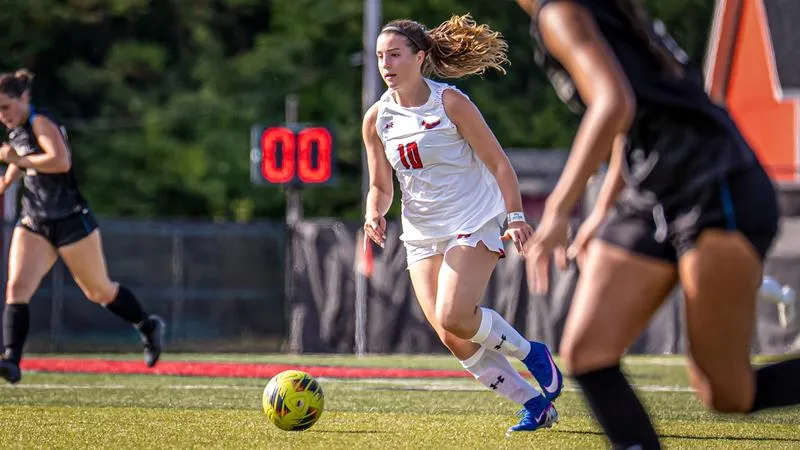Rieger's Winner Propels Hawks to 1-0 Victory Over Gordon College