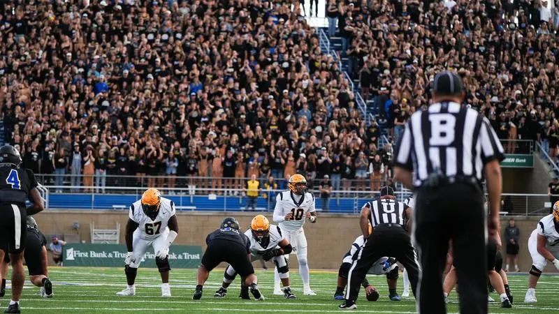 #2 South Dakota State Fends off New Haven