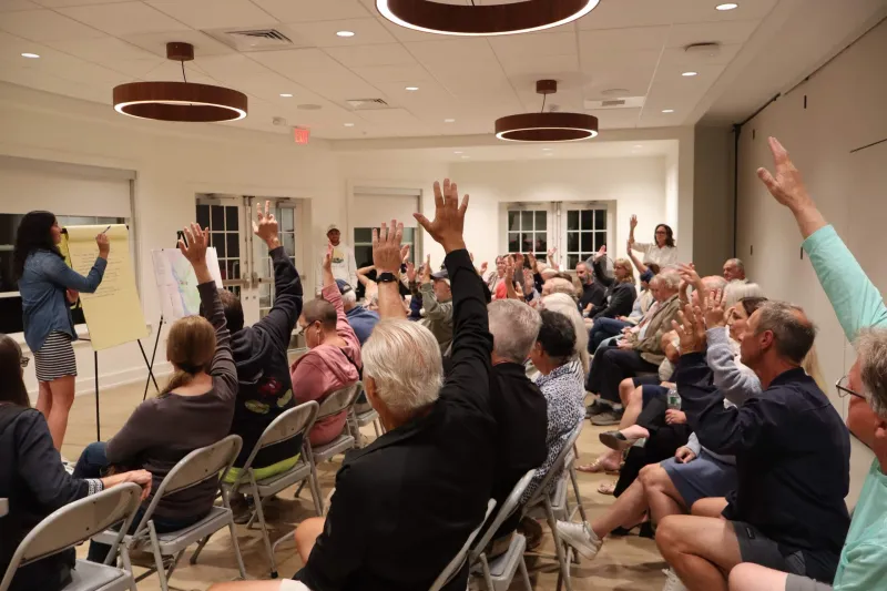 Zoning Workshop Reveals Competing Visions for Old Lyme's Sound View Beach