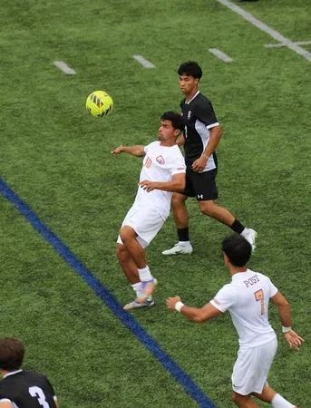 Men's Soccer back in win column after Elfasoukhi, Sato combine for a couple