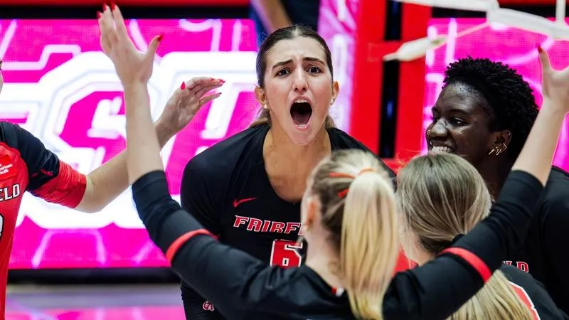 Stags Rally to 3-2 Win at Sacred Heart