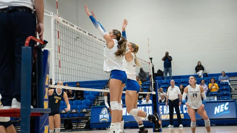 Volleyball Opens NEC Play with Sweep of CCSU