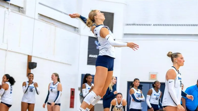 SCSU Volleyball Battles Back But Falls Short At Adelphi