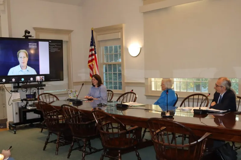 In Old Lyme, Amtrak Pitches 'Fresh Look' at Rail Planning