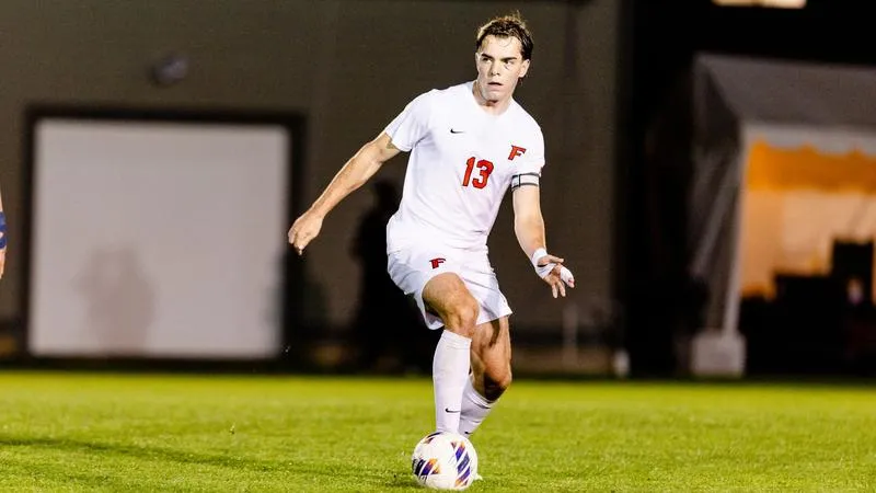 Men's Soccer Wins Sixth Straight With Decision Over Mount St. Mary's
