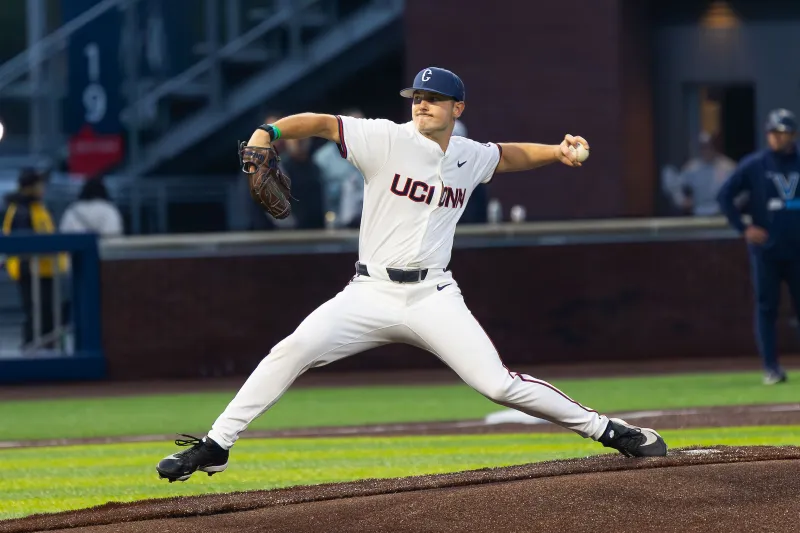 Neck Stiffness Puts Pitchers at Risk of Throwing-Related Injuries