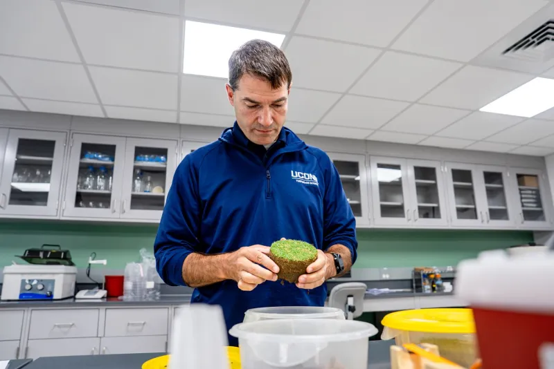 Turfgrass Disease Diagnostic Lab Helps Professionals Maintain Healthy Turf