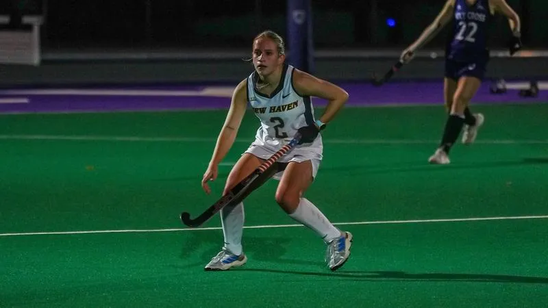 New Haven Visits Holy Cross in Mid-Week Matchup