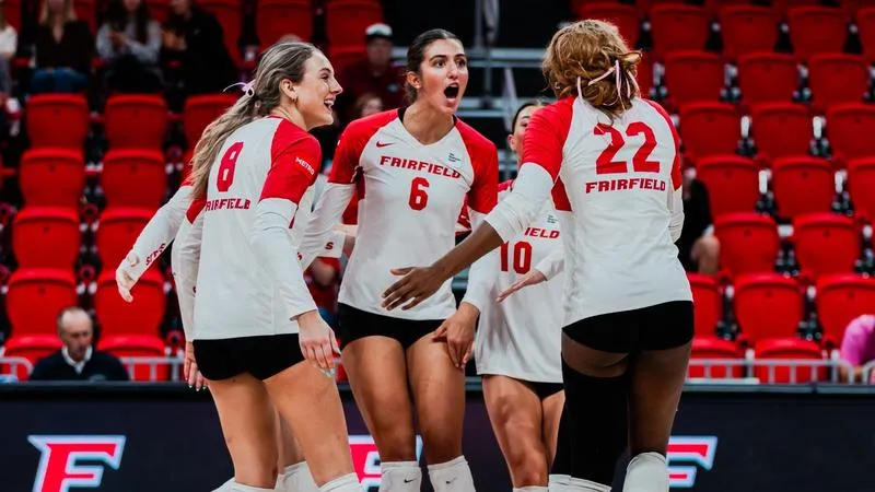 First-Place Stags Head to Marist, Siena This Weekend