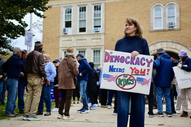 At Greenwich No Kings Event, Rally-Goers Pledge to Vote Early