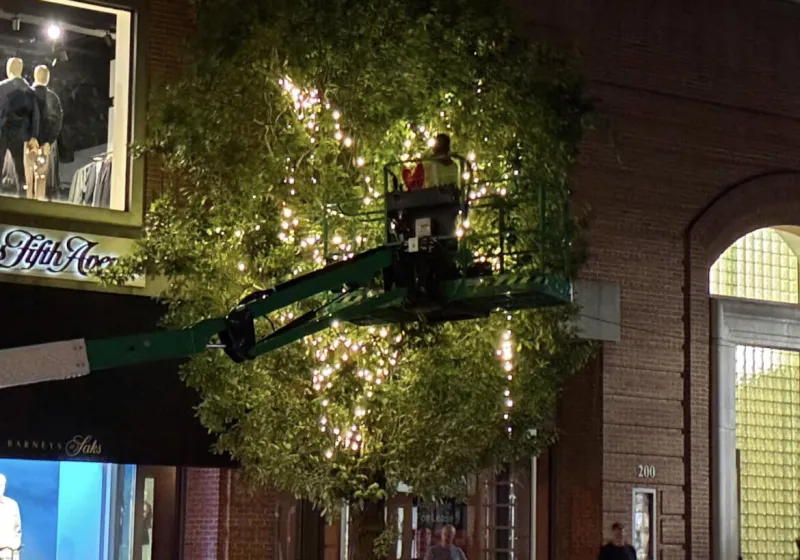 Let There Be Lights: Greenwich and Cos Cob Get Ready to Glow