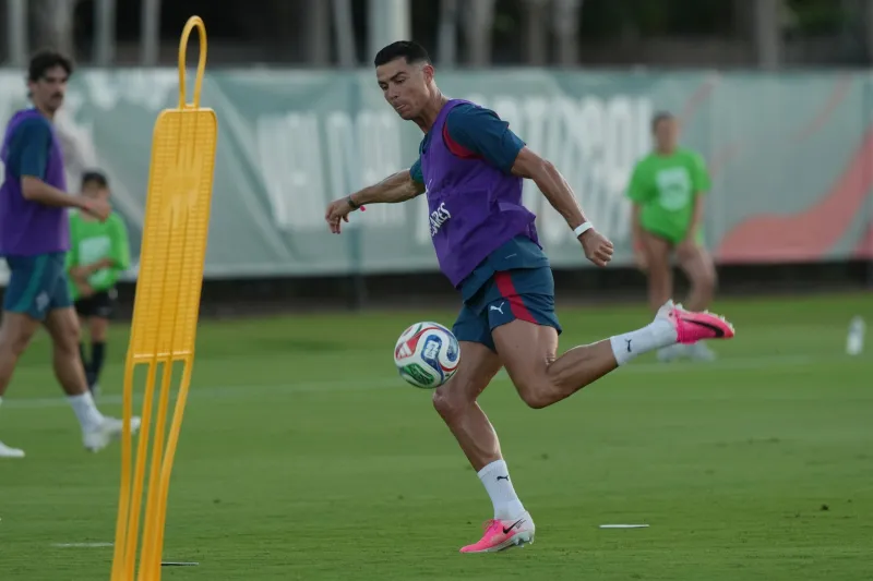 Portugal fans mixed on whether Ronaldo will help or hurt team's World Cup chances