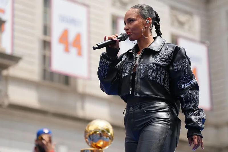 Alicia Keys Blesses Ticker-Tape Parade With 'Empire State Of Mind' Performance Wearing A Leathery Look