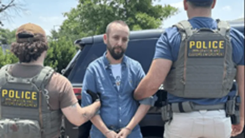 ICE officers arrest Hungarian-Romanian national wanted for illegal use of credit cards