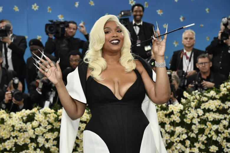 Not to 'flute' their own horn: Local musicians to join Lizzo at Wolf Trap