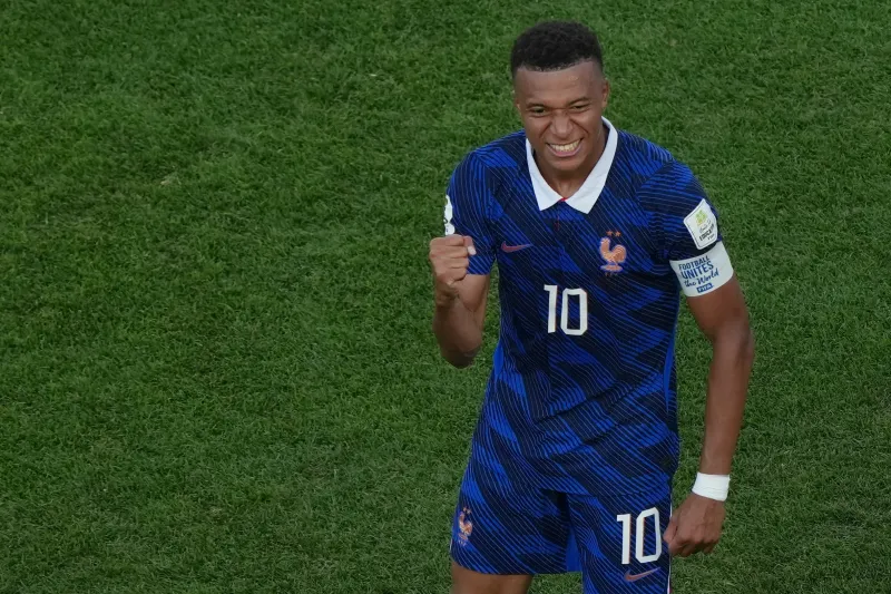 Kylian Mbapp condemns Paraguayan senator over racist remarks after World Cup match