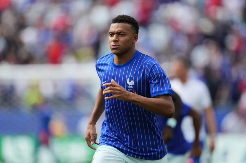 Kylian Mbapp has a goal and an assist as France beats Morocco 2-0 in the World Cup quarterfinals