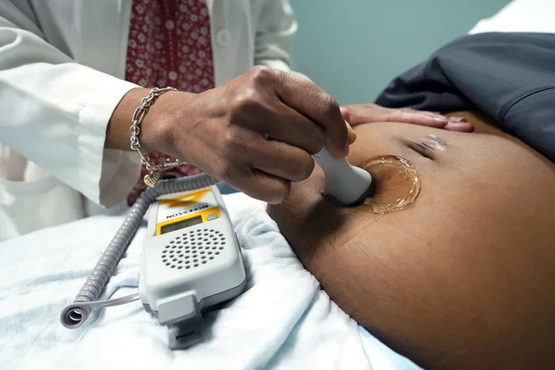 For pregnant Medicaid patients, finding care depends on an unreliable system